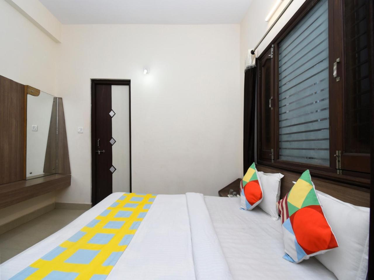 Elegant 1Br Stay In Mount Abu Central Экстерьер фото