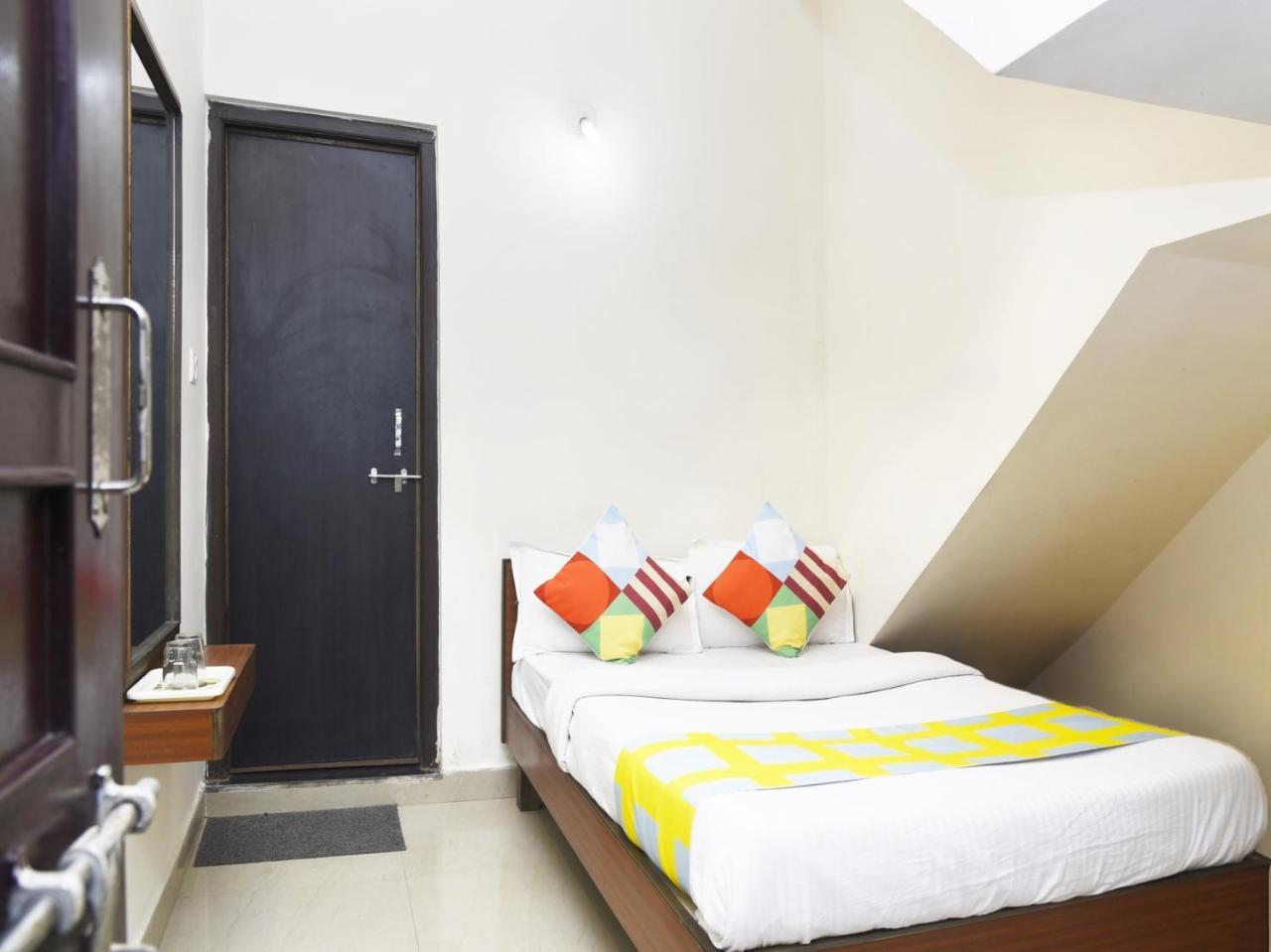 Elegant 1Br Stay In Mount Abu Central Экстерьер фото